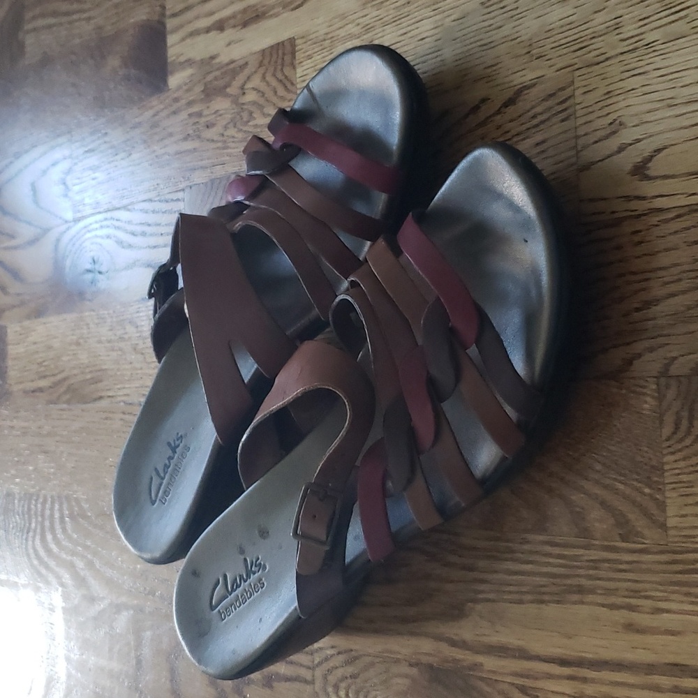 (9M) Clarks Bendables Strappy Heeled Sandals Bohemian Comfort Vacation